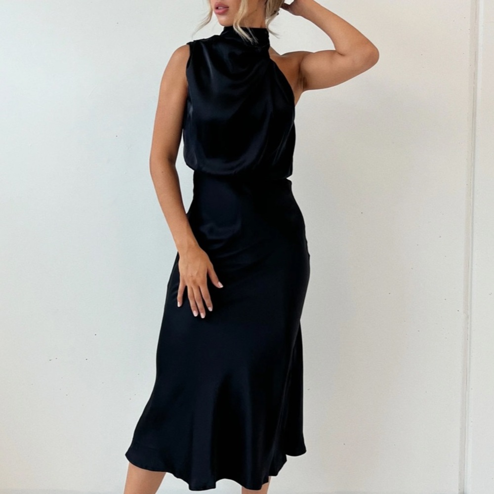 Kameli boutique black dress